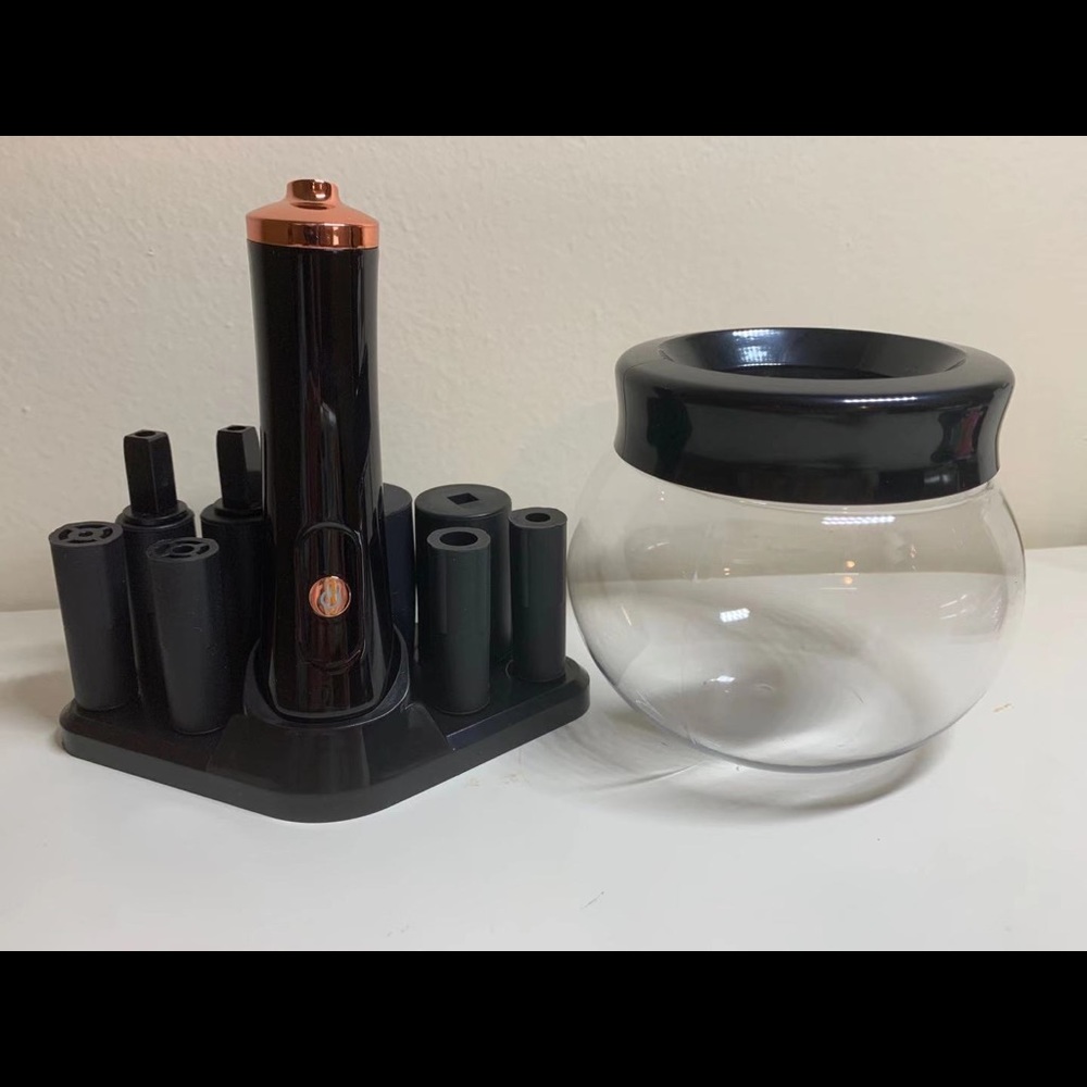 Makeup Brush Cleaner